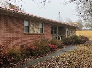 710 N Mountain St, Cherryville, NC 28021