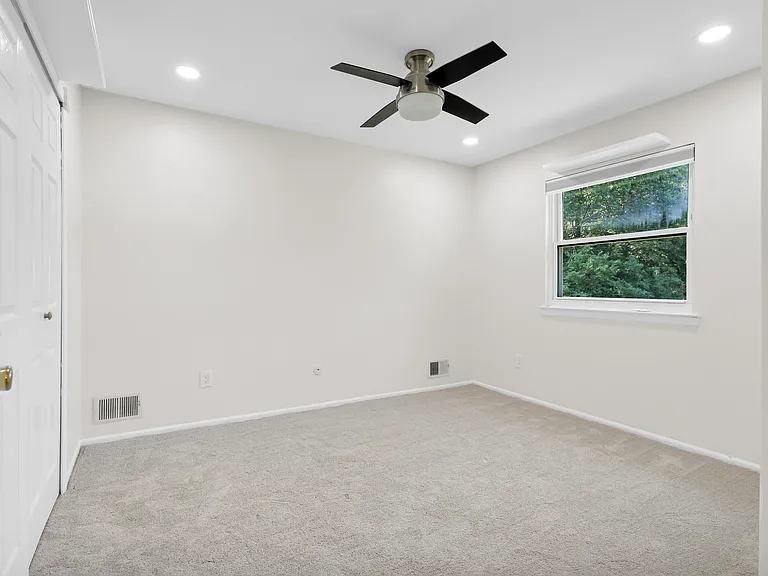 19 Pierson Dr — Photo 19