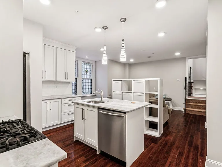1721 Pine St #B — Photo 8