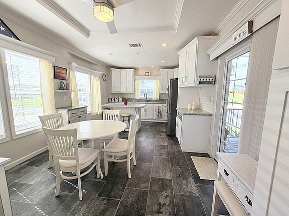 Kitchen has large island