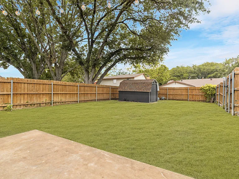 2609 Charter Oak Dr — Photo 24