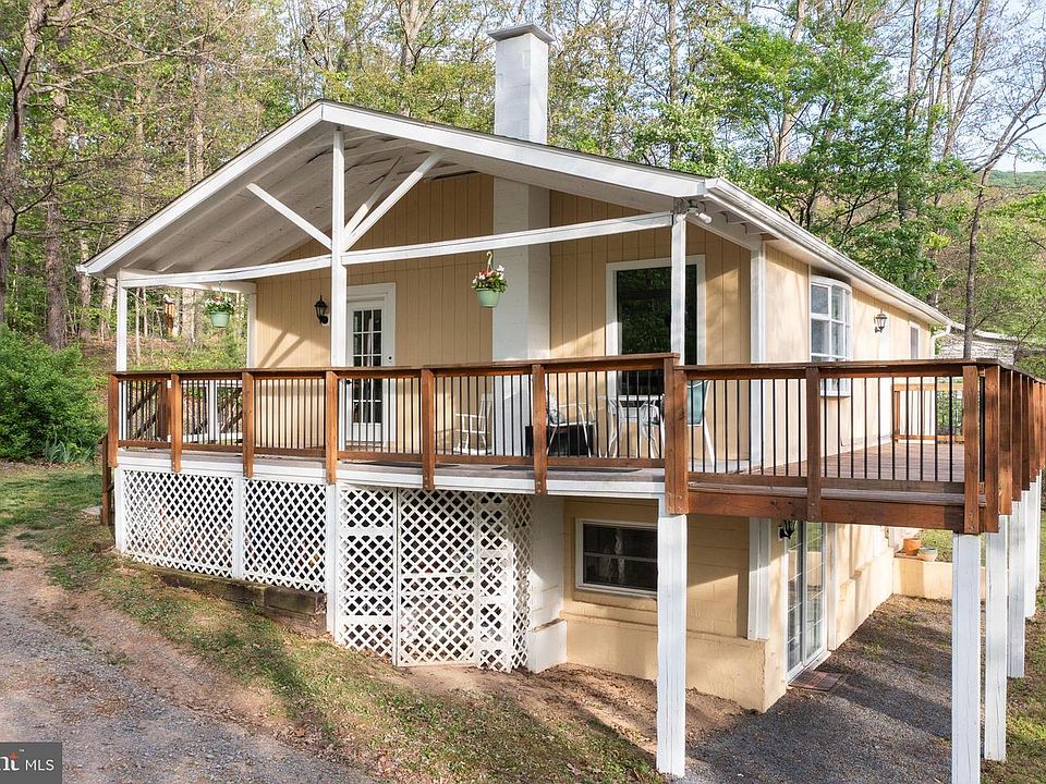1st image of 455 Huckleberry Dr