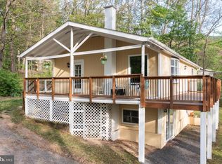 455 Huckleberry Dr, Gerrardstown, WV 25420