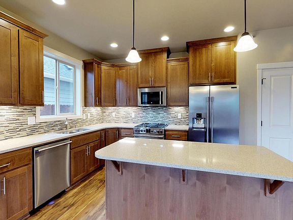 2nd image of 7115 NE 134th St