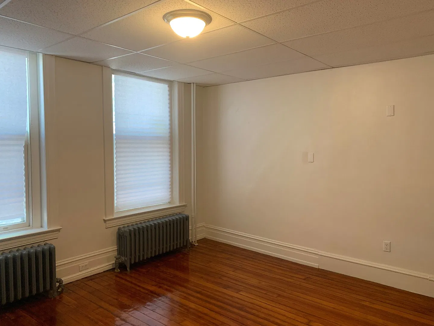 220 E Philadelphia St — Photo 4