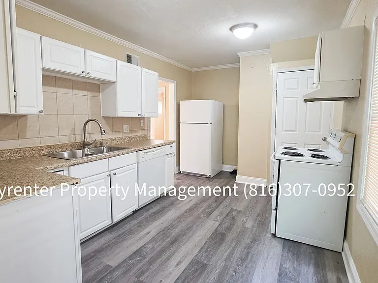 3419 College Ave — Photo 7