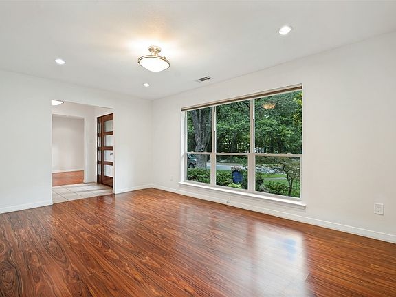 4th image of 12022 Dixfield Dr