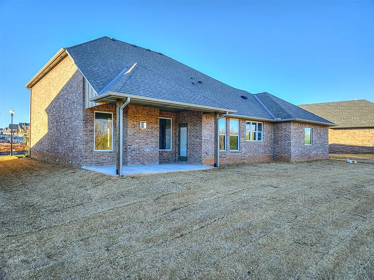 4308 Luke Ln — Photo 36