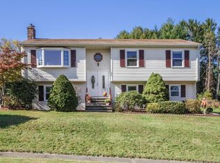 44 Cimarron Rd, Middletown, CT 06457