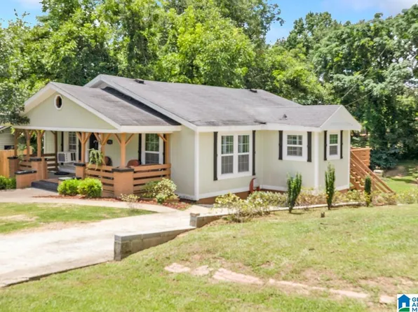1193 Alexander St, Dolomite, AL 35061