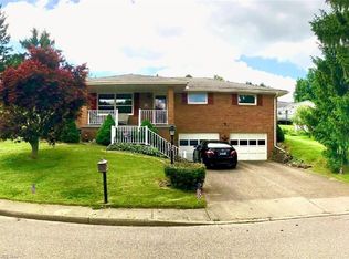 104 Bett Mar Ln, Saint Clairsville, OH 43950