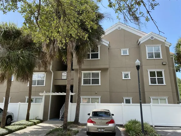 15215 Amberly Dr APT 210, Tampa, FL 33647
