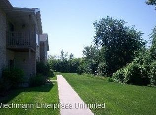 1073 Stillmeadow Ln APT 3, Menasha, WI 54952