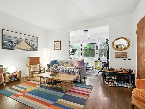 5th image of 5658 Northumberland St