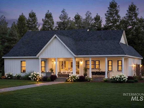 2nd image of 1955 Moonlight Ln