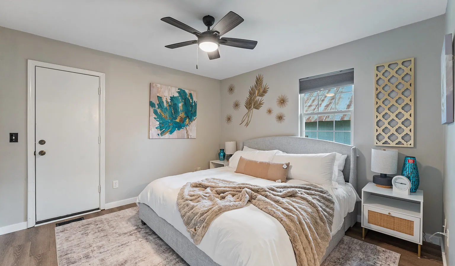 3 bed, 1274 sqft, $3,000 — Photo 2