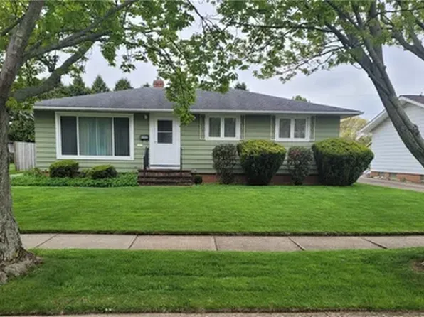 6900 Tobik Trl, Parma Heights, OH 44130