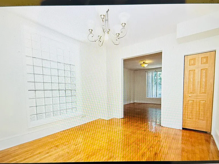 6735 S Champlain Ave #1 — Photo 8