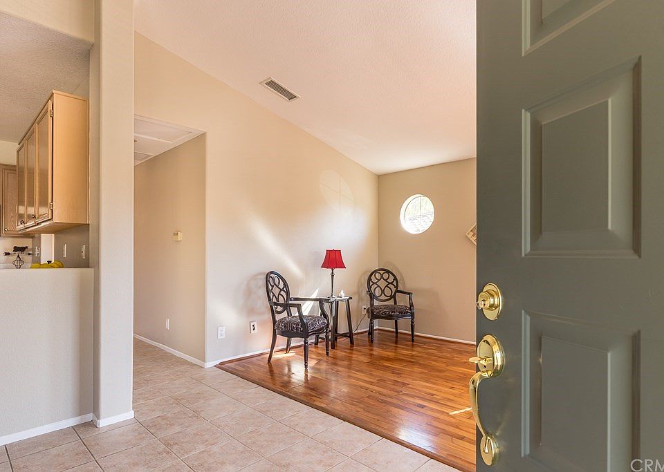 1st image of 106 Fulmar Ln