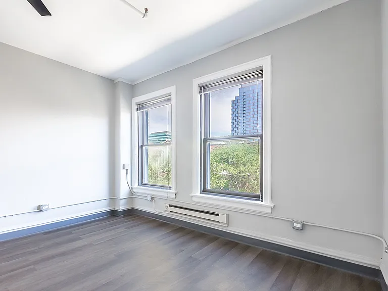 5401 Cornell by 3L Living — Photo 12