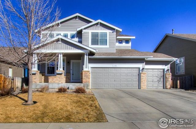 Beautifully customized, newly finished basement!