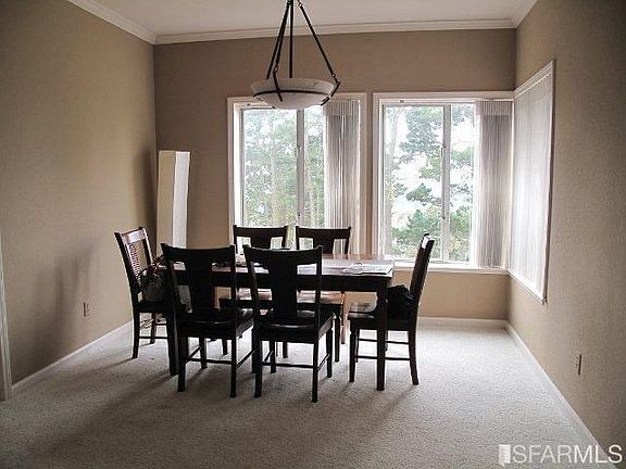 4th image of 385 Mountain View Dr APT 3