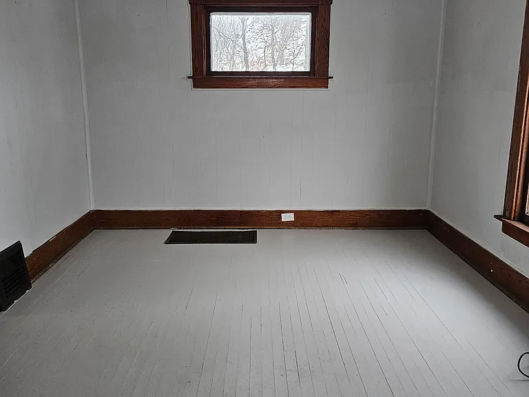 1019 Daleford St — Photo 2