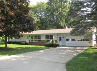 715 Pleasant St, Charlotte, MI 48813
