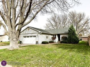 2715 Wagon Rd, Grand Island, NE 68801