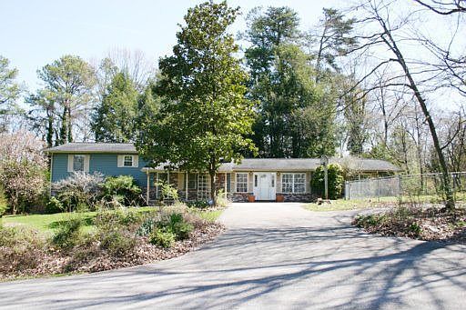 1st image of 2342 Skyview Dr