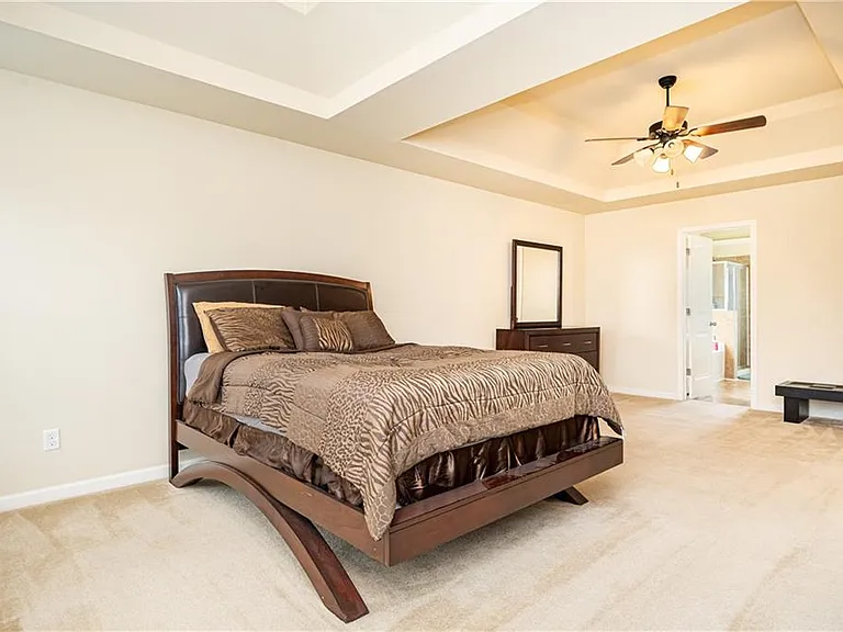 7761 Sylvaner Ln — Photo 33