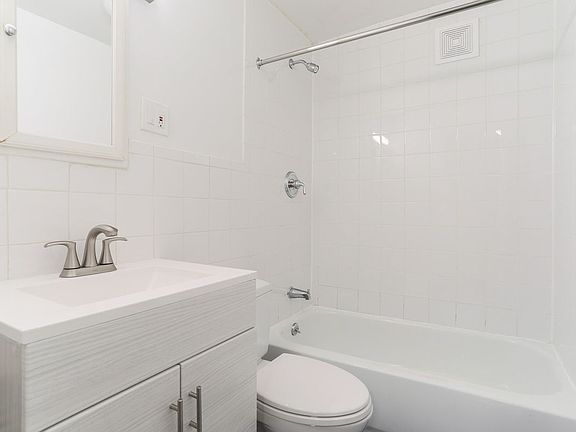 5th image of 3604 36th Ave #1