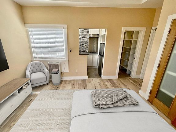 2nd image of 14 Westminster Ave APT 35
