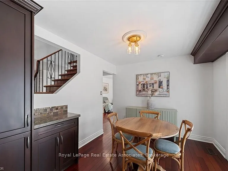 1550 Woodeden Dr #UPPER — Photo 9