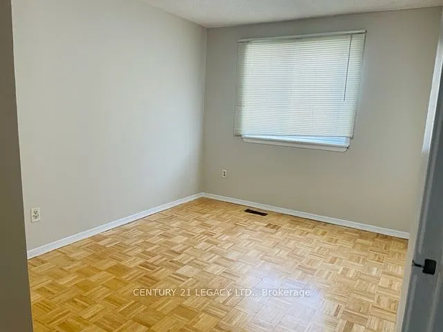 65 Bradstone Sq — Photo 13