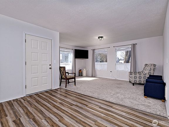 5th image of 728 W Franklin Street