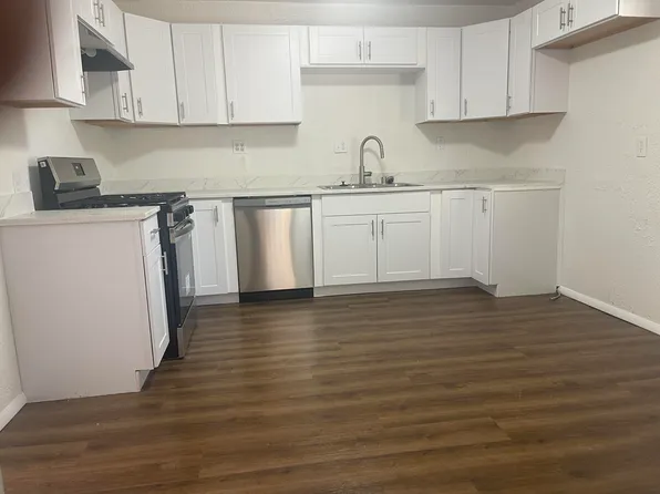 1301 Boatright Dr NE, Albuquerque, NM 87112