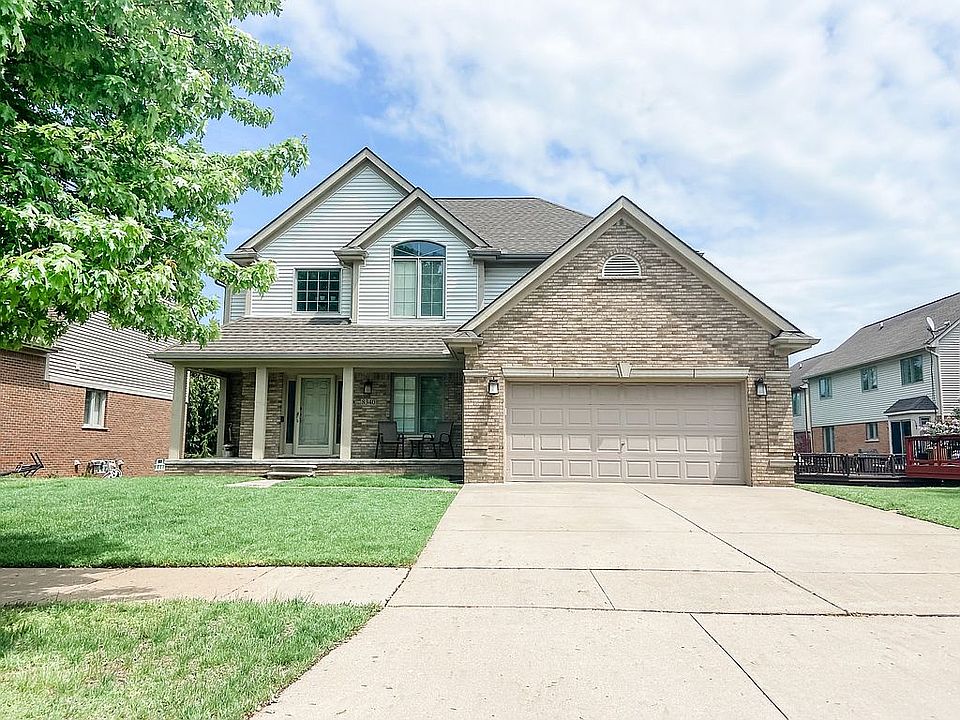 Extended width driveway 