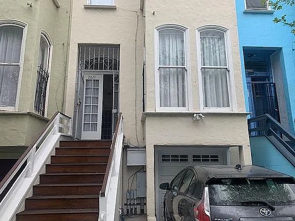 2nd image of 2611 Folsom St #A