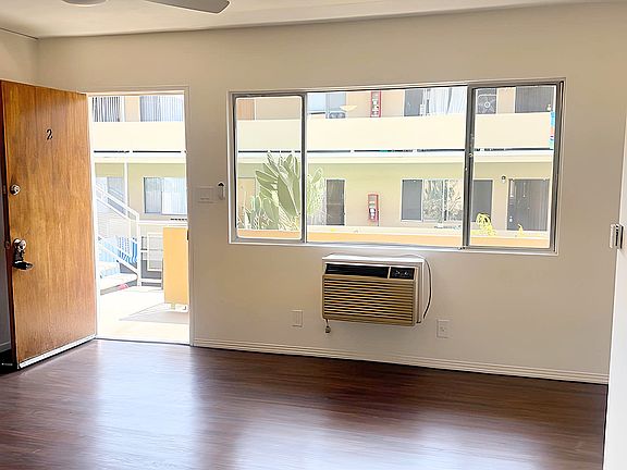 2nd image of 354 N Shults St #2