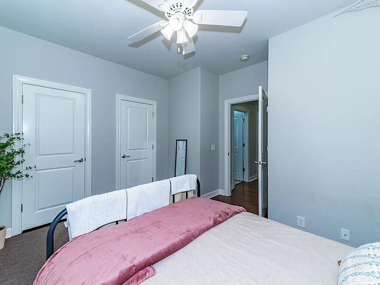 15814 Seekers St — Photo 20