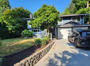 1226 207th St SE, Bothell, WA 98012