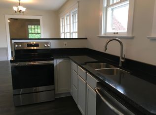 215 Hillcrest Ave FLOOR 1, Louisville, KY 40206