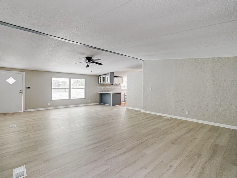 16307 Antelope Ln — Photo 9