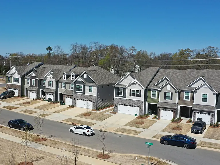 3201 Lilac Grove Dr — Photo 33