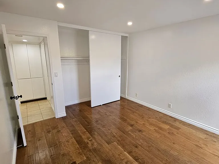 453 Ivy St — Photo 29