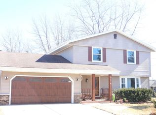 7216 S Tifton Dr, Franklin, WI 53132