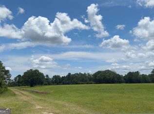 35 Wells Rd, Hinesville, GA 31313