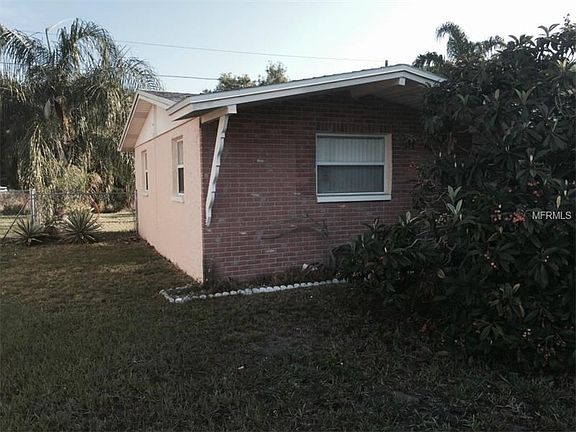 3rd image of 5301 Dawn Ln