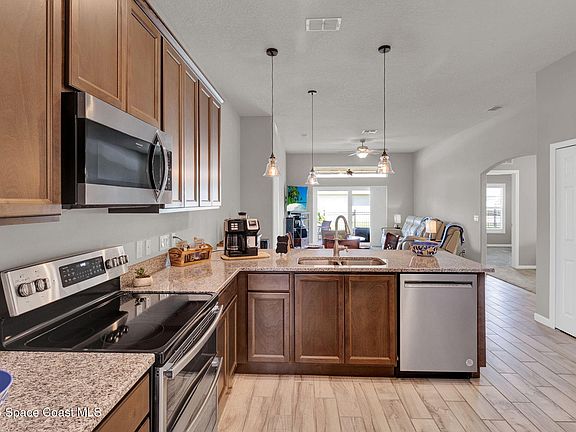 5th image of 4070 Sage Brush Cir